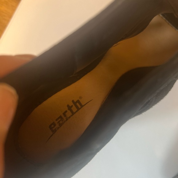 Used once leather Earth sandals size 8 - Picture 6 of 11